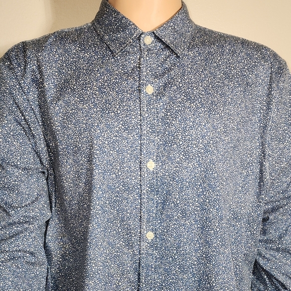 Men's Blue Patterned Casual Button Down Shirt - Picture 7 of 7